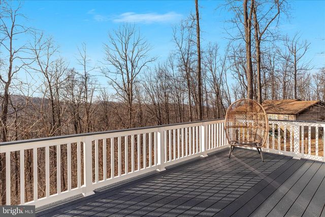 145 TULIP POPLAR DR, Linden, VA 22642