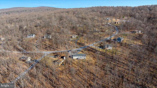 145 TULIP POPLAR DR, Linden, VA 22642