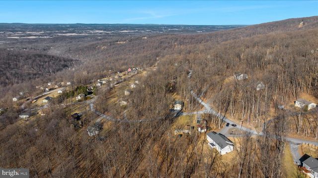 145 TULIP POPLAR DR, Linden, VA 22642