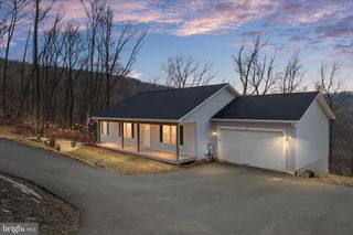145 TULIP POPLAR DR, Linden, VA 22642