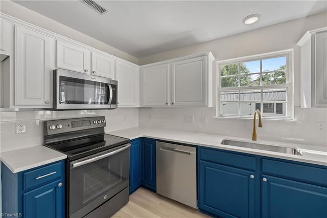 1119 Briarwood Drive, Mebane, NC 27302