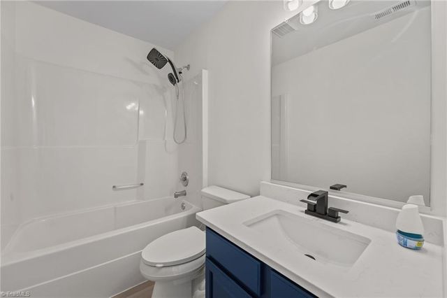 1119 Briarwood Drive, Mebane, NC 27302