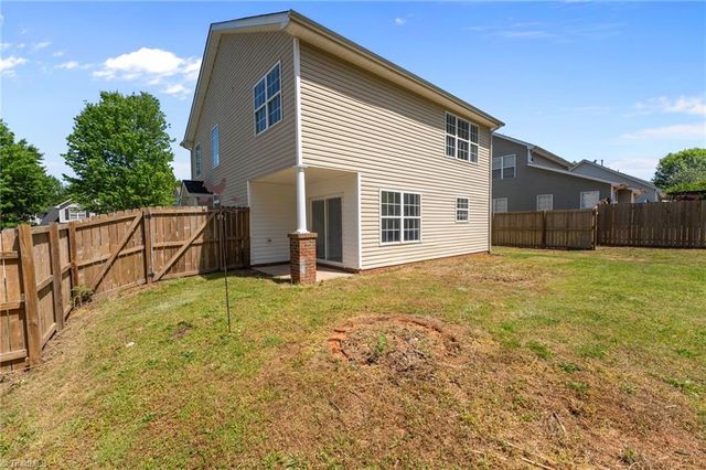 1119 Briarwood Drive, Mebane, NC 27302