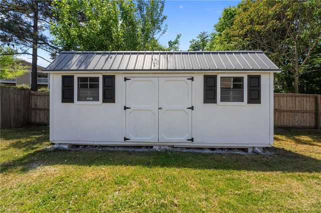 1119 Briarwood Drive, Mebane, NC 27302