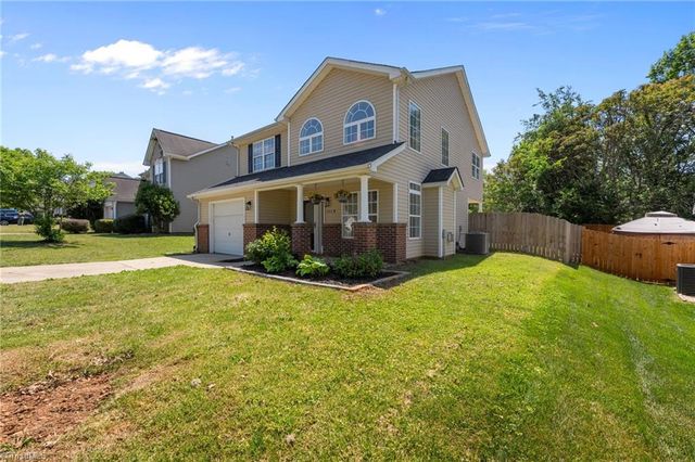 1119 Briarwood Drive, Mebane, NC 27302