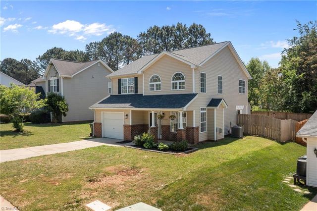 1119 Briarwood Drive, Mebane, NC 27302