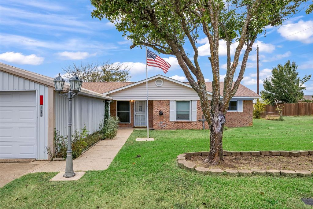 1062 Fm 2965, Wills Point, TX 75169