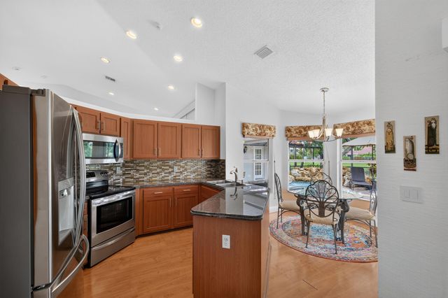 709 Crystal Court, Weston, FL 33326