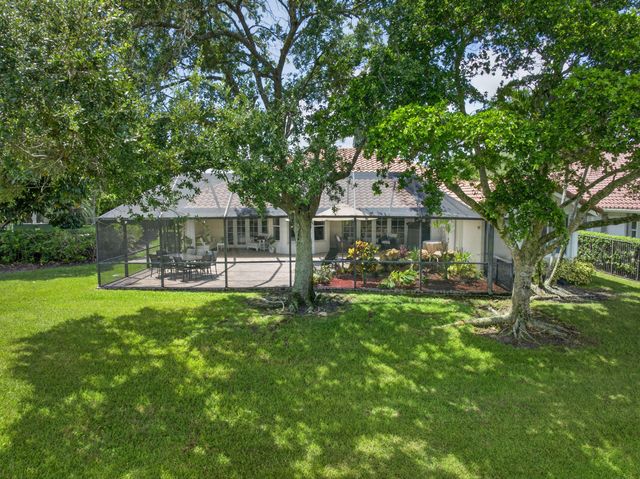 709 Crystal Court, Weston, FL 33326