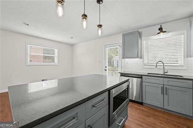 2497 Whites Mill Ln, Decatur, GA 30032