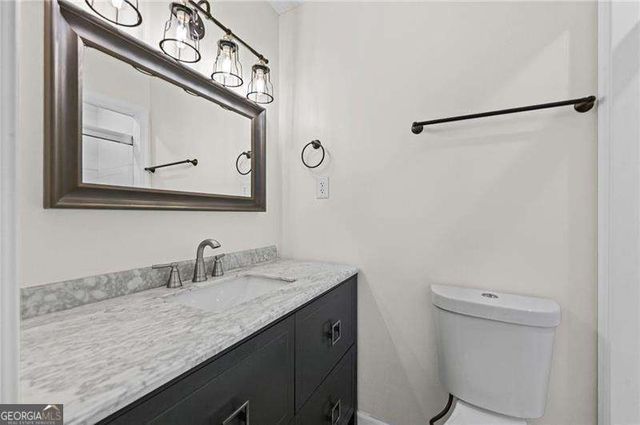 2497 Whites Mill Ln, Decatur, GA 30032