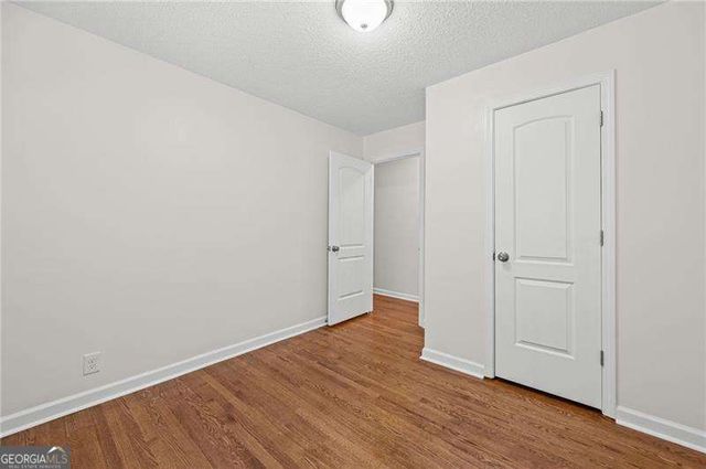 2497 Whites Mill Ln, Decatur, GA 30032