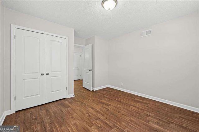 2497 Whites Mill Ln, Decatur, GA 30032