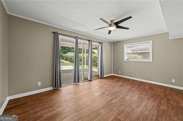 2497 Whites Mill Ln, Decatur, GA 30032