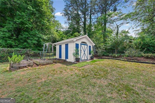 2497 Whites Mill Ln, Decatur, GA 30032
