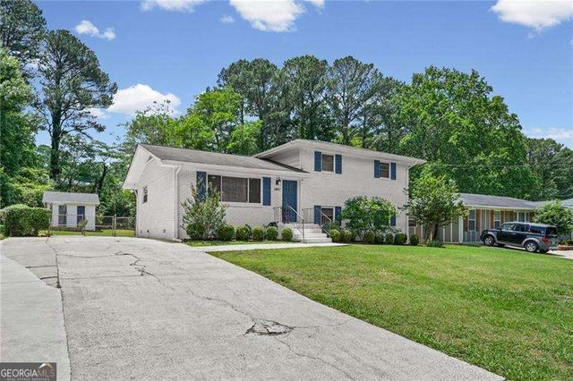 2497 Whites Mill Ln, Decatur, GA 30032