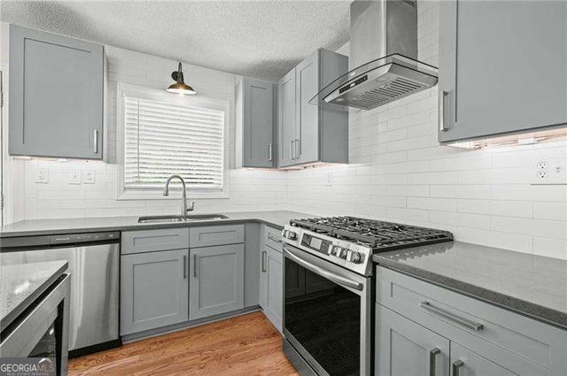 2497 Whites Mill Ln, Decatur, GA 30032