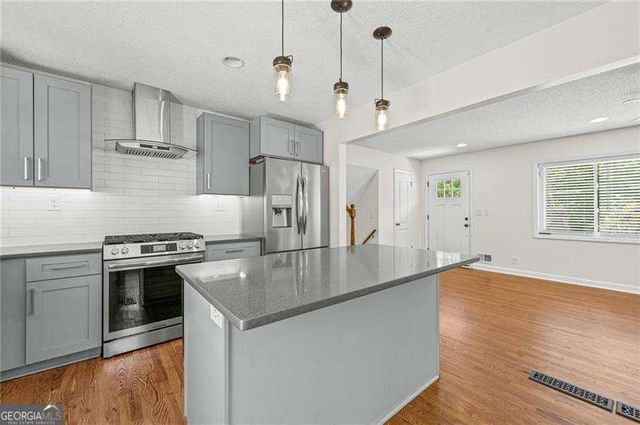 2497 Whites Mill Ln, Decatur, GA 30032
