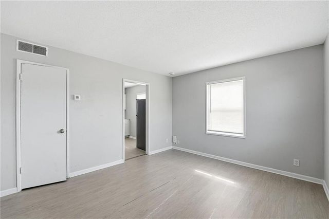 801-803 Bannister Road, Kansas City, MO 64131