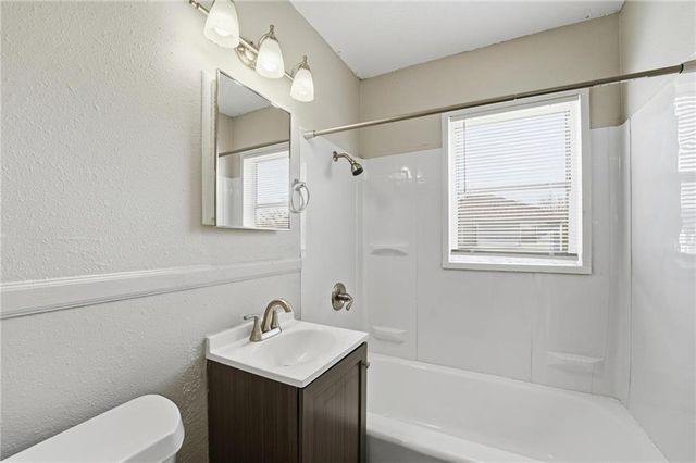 801-803 Bannister Road, Kansas City, MO 64131