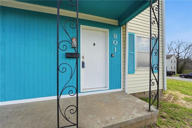 801-803 Bannister Road, Kansas City, MO 64131