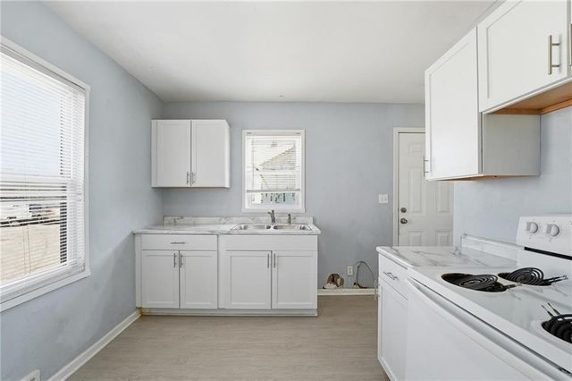 801-803 Bannister Road, Kansas City, MO 64131