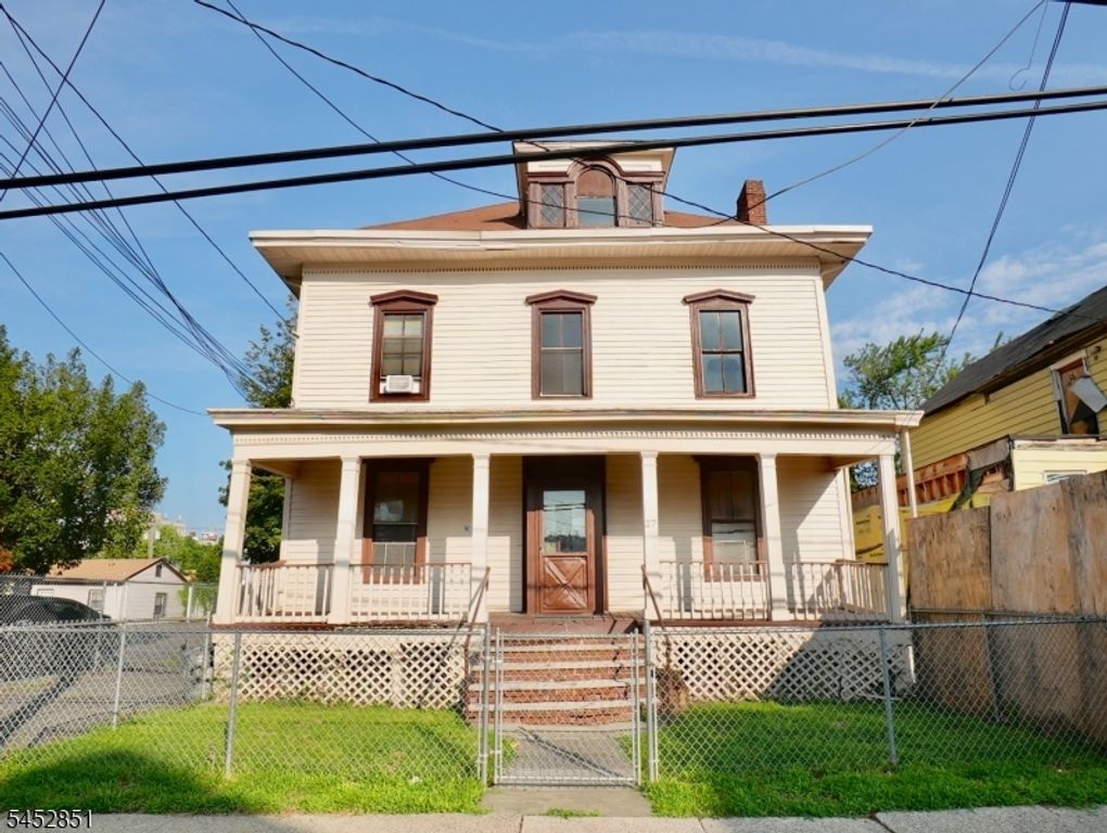 27 Augusta St, Irvington Twp., NJ 07111 — exterior