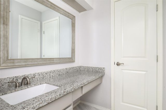 2703 Heritage Colony Drive, Webster, TX 77598