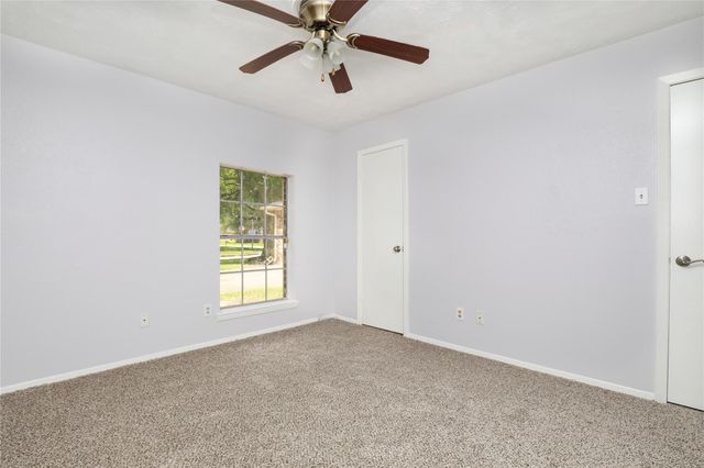 2703 Heritage Colony Drive, Webster, TX 77598