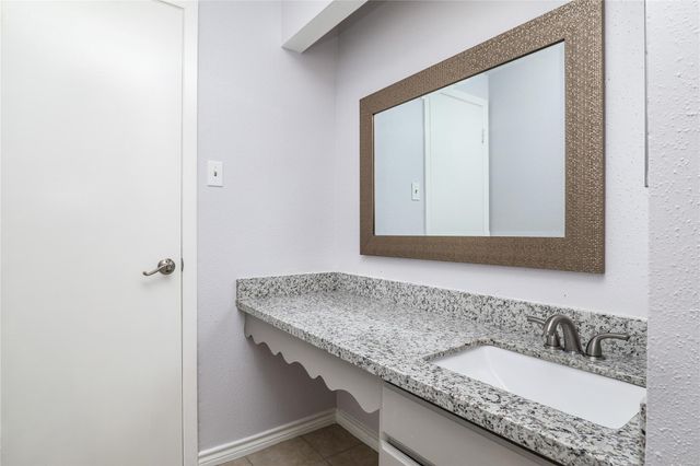 2703 Heritage Colony Drive, Webster, TX 77598