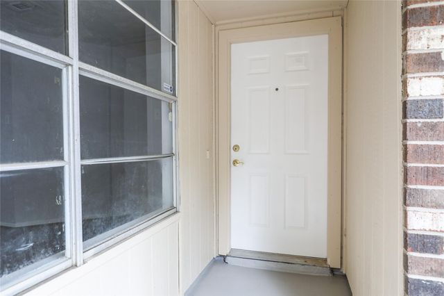 2703 Heritage Colony Drive, Webster, TX 77598