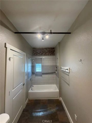 601 Linden Avenue 103, Long Beach, CA 90802
