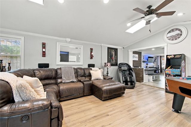 16012 SADDLESTRING DRIVE, Tampa, FL 33618