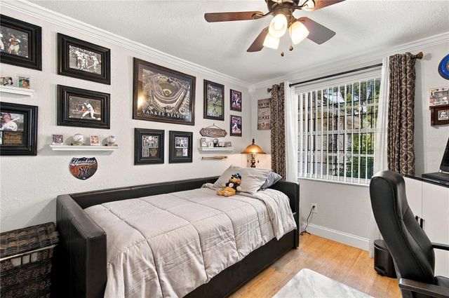 16012 SADDLESTRING DRIVE, Tampa, FL 33618