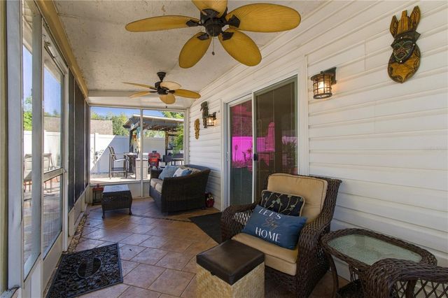 16012 SADDLESTRING DRIVE, Tampa, FL 33618