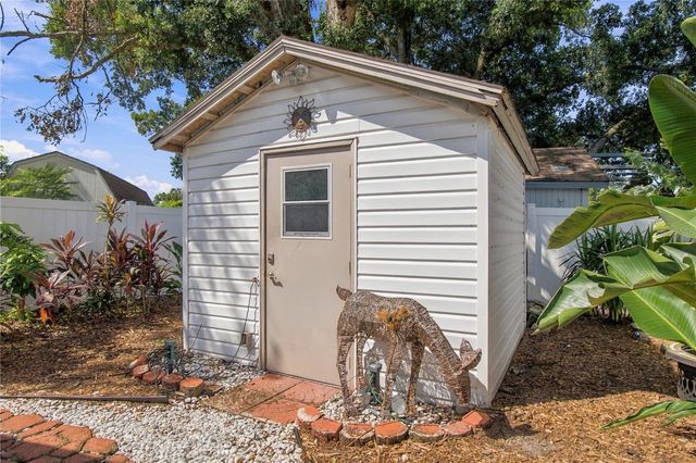16012 SADDLESTRING DRIVE, Tampa, FL 33618