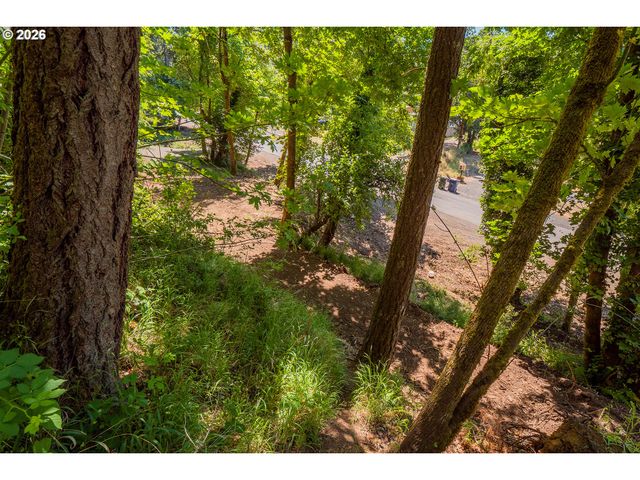 S 70th St, Springfield, OR 97478