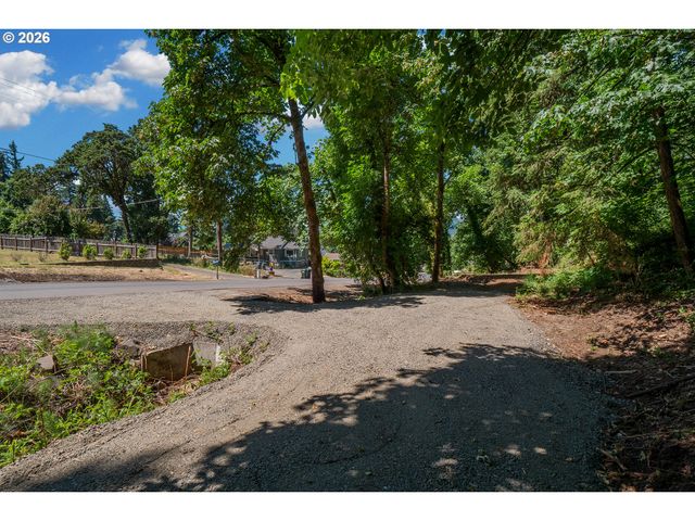 S 70th St, Springfield, OR 97478