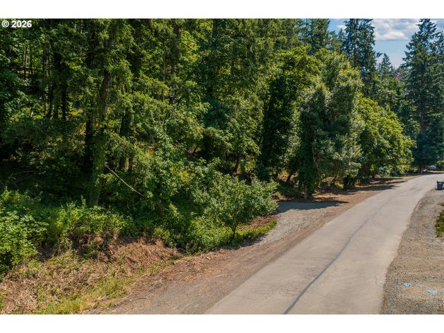 S 70th St, Springfield, OR 97478