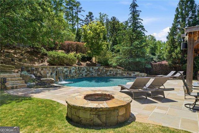 2002 Boxwood Lane, Canton, GA 30114