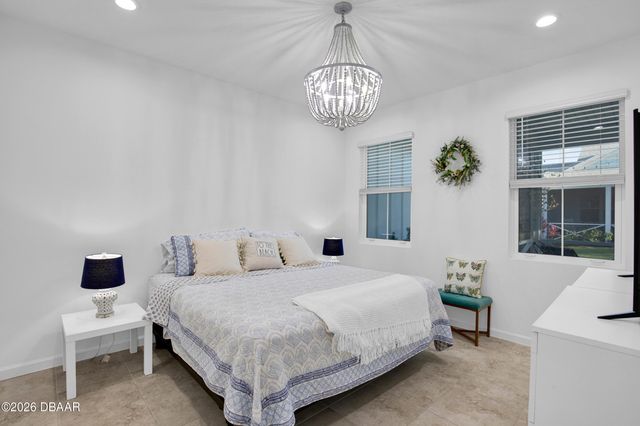 317 Pop Top Lane, Daytona Beach, FL 32124