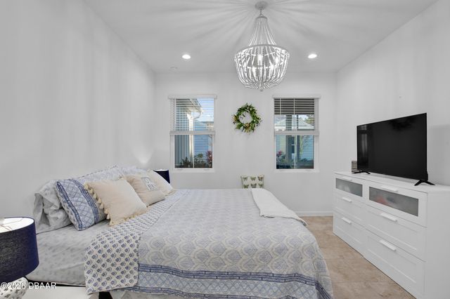 317 Pop Top Lane, Daytona Beach, FL 32124