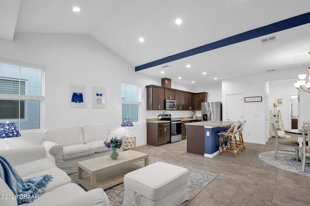 317 Pop Top Lane, Daytona Beach, FL 32124