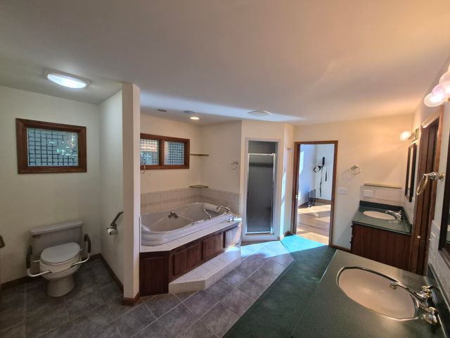 189 Hardy CT, Penhook, VA 24137