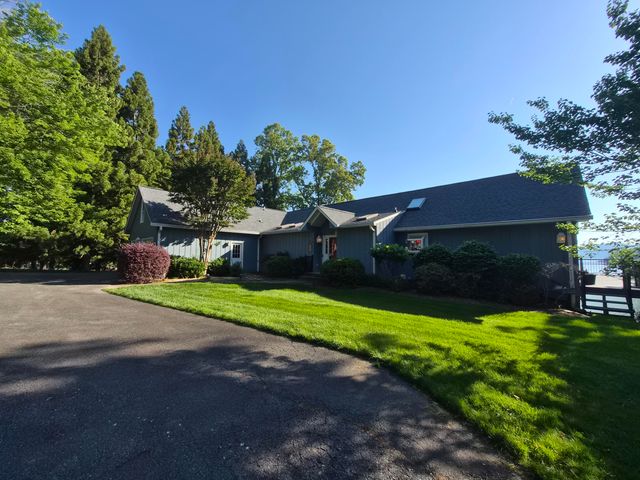 189 Hardy CT, Penhook, VA 24137