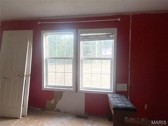 30865 Sterling Road, Laquey, MO 65534