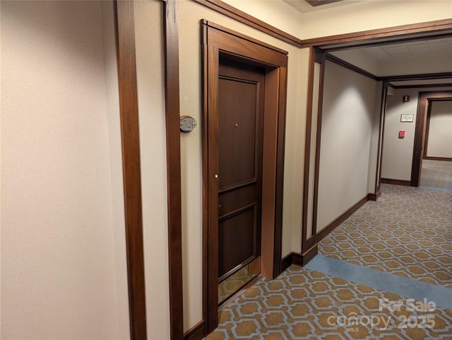 400 N Church Street 521, Charlotte, NC 28202