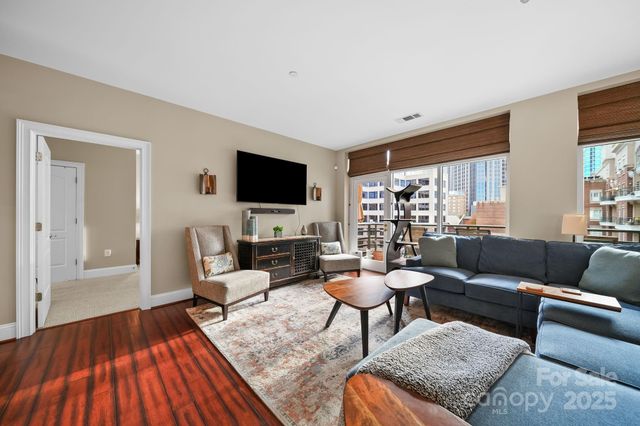 400 N Church Street 521, Charlotte, NC 28202