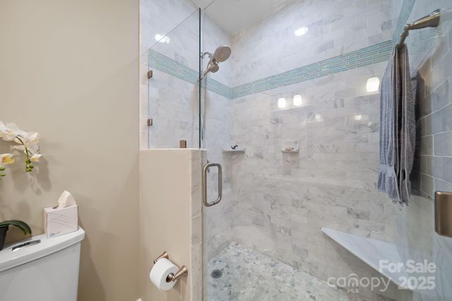 400 N Church Street 521, Charlotte, NC 28202