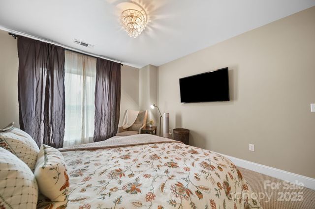 400 N Church Street 521, Charlotte, NC 28202